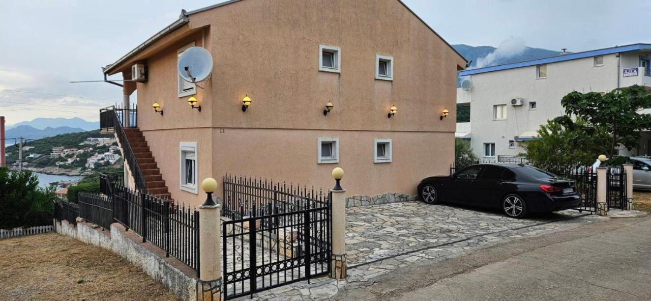 Apartmani Ljubica อัตเจฮะห์ ภายนอก รูปภาพ