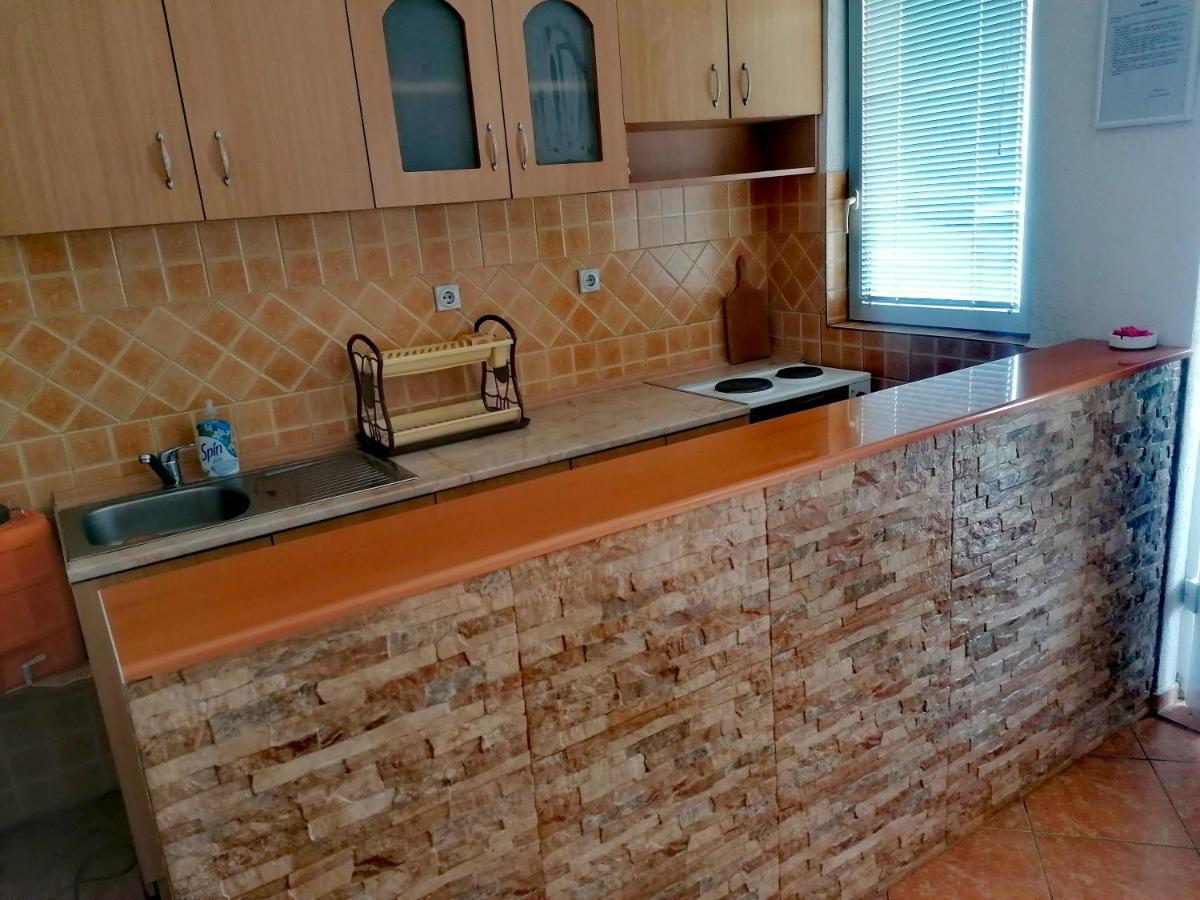 Apartmani Ljubica อัตเจฮะห์ ภายนอก รูปภาพ