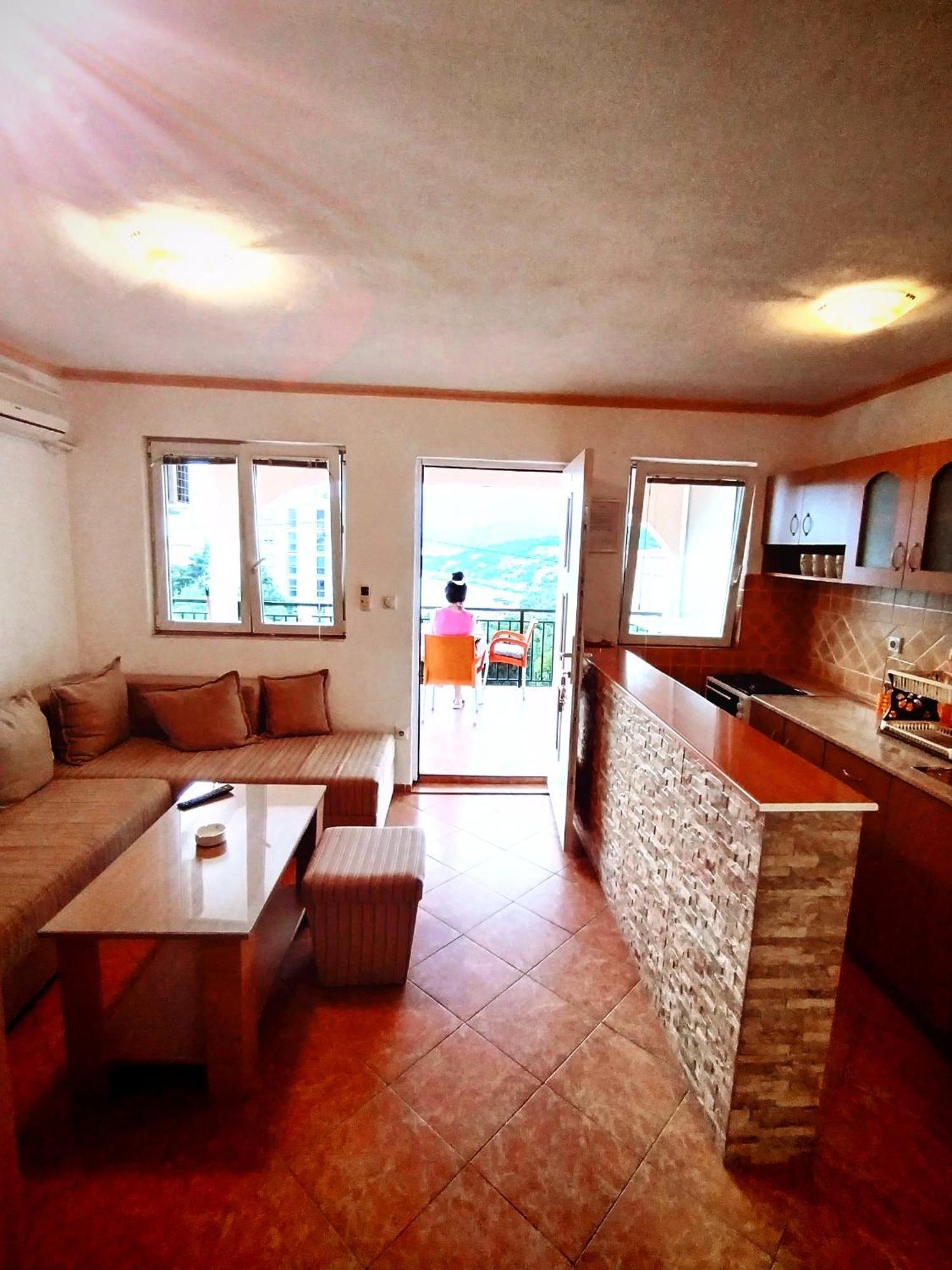 Apartmani Ljubica อัตเจฮะห์ ภายนอก รูปภาพ