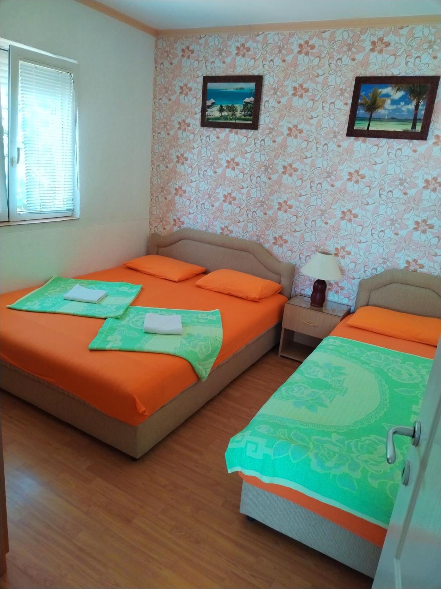 Apartmani Ljubica อัตเจฮะห์ ภายนอก รูปภาพ